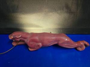 lot 354 image: Beautiful Mid-Century 1950s MCM Stalking Panther Ceramic TV Lamp.  TESTED.
