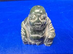 lot 364 image: Beautifully Carved Onyx Buddah