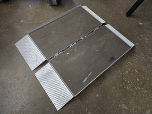 lot 392 image: EZ Access Portable Suitcase Style Singlefold Ramps.  Holds up to 800LBS