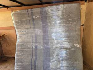 lot 404 image: Serta iComfort Temptouch King Memoryfoam Matress.  Purchased new in 2024