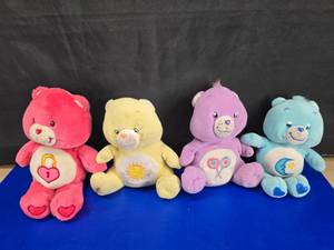 lot 186 image: Lot of Vintage Childrens Care Bears Plush