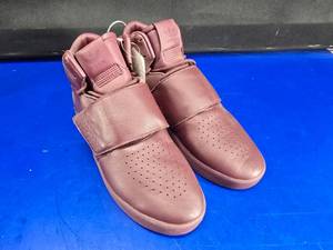 lot 315 image: LATE ADDITION JUST IN TIME FOR BACK TO SCHOOL  New Adidas Tubular Invader Mens 8