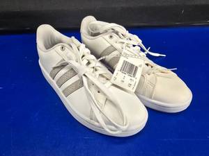lot 323 image: LATE ADDITION JUST IN TIME FOR BACK TO SCHOOL  New Adidas Cloudfoam Advantage Womens 7.5