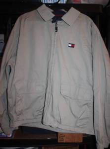 lot 32 image: Tommy Hilfiger Jacket Size L