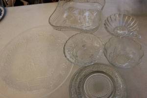 lot 54 image: Variety of Mixed Glass dishes