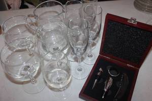 lot 55 image: Wine Glasses, Pitcher and Wine bottle set