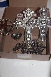 lot 120 image: Embellishments