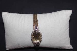 lot 136 image: Womens Vintage Watch