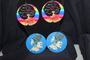 lot 150 image: Two Pairs of Earrings