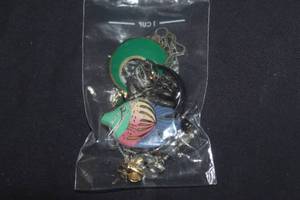 lot 191 image: Mixed Bag of Jewelry Items, Pieces needed Repair, Missing Earrings, and More