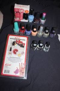 lot 201 image: Finger Nail Polish and More