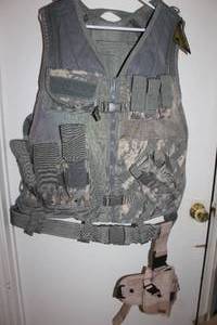 lot 1 image: Tactical Vest and Extra holster XL