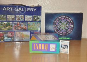 lot 157 image: Puzzles and Games