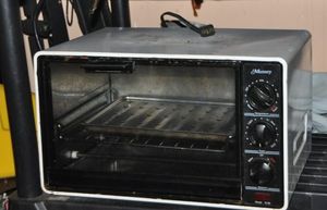lot 219 image: Toaster Oven