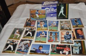 lot 64 image: Baseball Cards, All Gold Foil Cards, I clueing George Brett, Jose Canseco and More