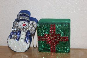 lot 232 image: Christmas Gift Boxes