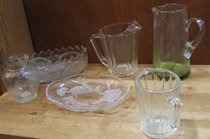 lot 230 image: Lot of Crystal and glass see pictures