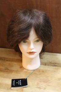 lot 185 image: Mannequin head