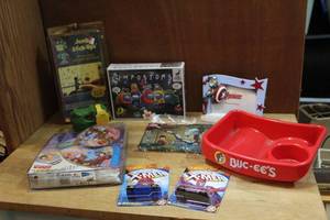 lot 176 image: Mixed Lot of toys and more like puzzle bag of Legos 2 X-man Hot Wheels and lap try and much more