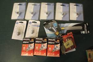 lot 299 image: Mixed Lot of light bulbs and  more see pictures all