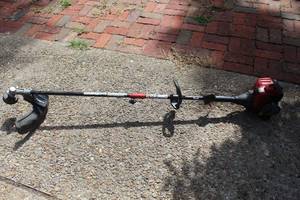 lot 289 image: Troy - bilt weed eater