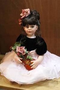lot 92 image: Vinyl Doll With Violin Apollonia by Fayzah Spanos 27 Signed.