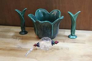 lot 106 image: Fernando ceramic flower vase made in the USA and 2 small vases and a glass  Christmas ornament