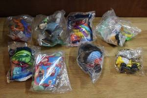 lot 64 image: Mixed Lot of kids meal toys unopened