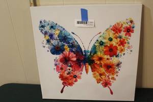 lot 262 image: Butterfly wall art about 16 in tall