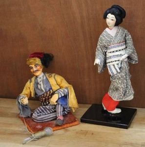 lot 85 image: Japanese Kimono Geisha Doll Figurine on Stand Hand Painted NikoNiko Imports and more see pictures