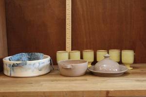 lot 90 image: Pottery and more see pictures
