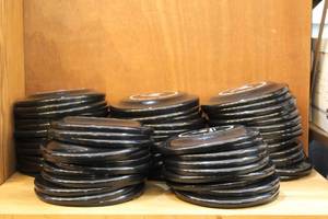 lot 275 image: Lot of frisbees see pic