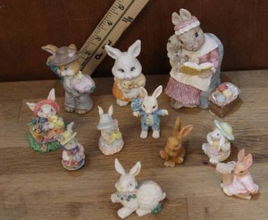 lot 56 image: a collection of vintage Easter bunny figurines,