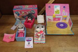 lot 48 image: Tiny tukkins set see pictures