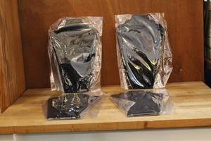 lot 43 image: 4 unopened black velvet necklace display stand