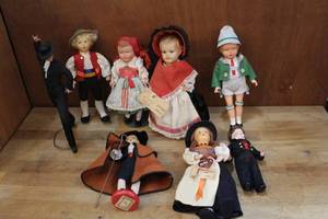 lot 11 image: Vintage Hand made doll lot