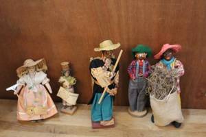lot 2 image: Vintage Hand made doll lot