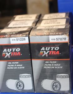 lot 30 image: Six Auto Extra Oil filters, Which Fit a Variety of Mercedes-Bens, Chrysler Crossfire, Hyundai, Azera and Kia