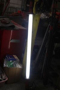 lot 46 image: Work Lights