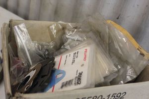 lot 58 image: NEW assorted Fel-Pro gaskets