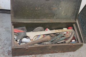 lot 69 image: Tool box full of assorted hand tools as shown
