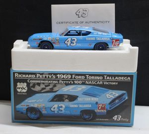 lot 103 image: Die cast Richard Petty 1969 Ford Torino Talladega