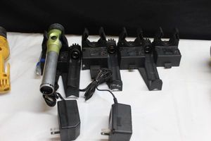 lot 135 image: Streamlight rechargeable flashlight with charging stations
