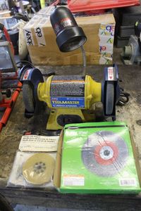 lot 137 image: Lincoln ToolMaster 6 bench mount grinder plus new wire wheels