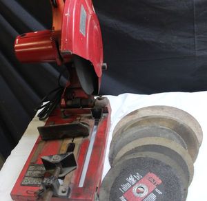 lot 154 image: Milwaukee 14 abrasive cut-off saw plus abrasive discs