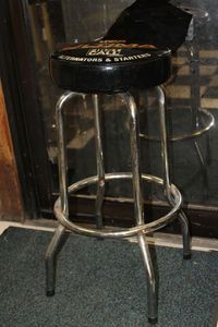 lot 214 image: Ultima Select bar stool
