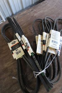 lot 242 image: Assorted automotive fan belts