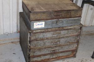 lot 259 image: Hardware storage chest with hardware