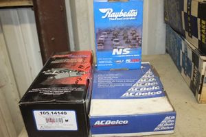 lot 263 image: AC Delco, Raybestos, Duralast brake pads