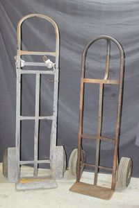 lot 271 image: Hand trucks (Bid is times the quantity of 2)